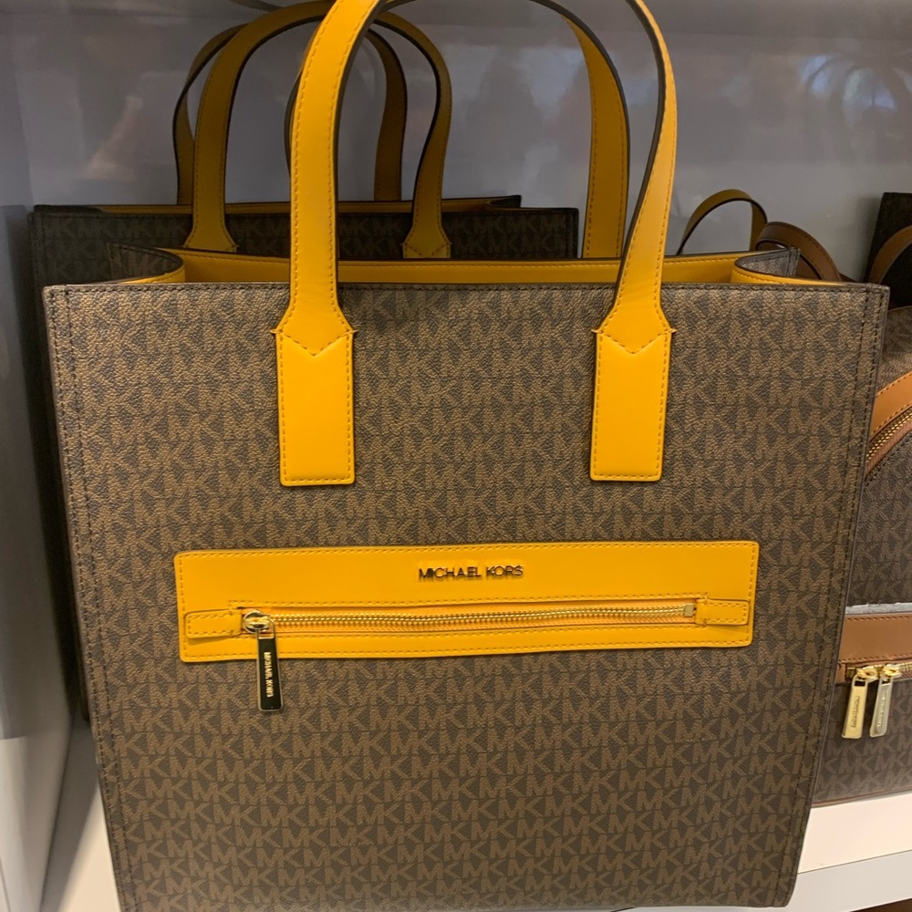 Michael Kors NEW large Kenly Merigold tote